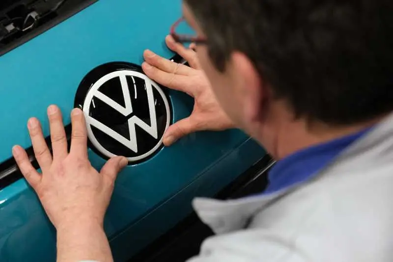 Volkswagen обвързва бонусите на топ мениджърите със зелените цели