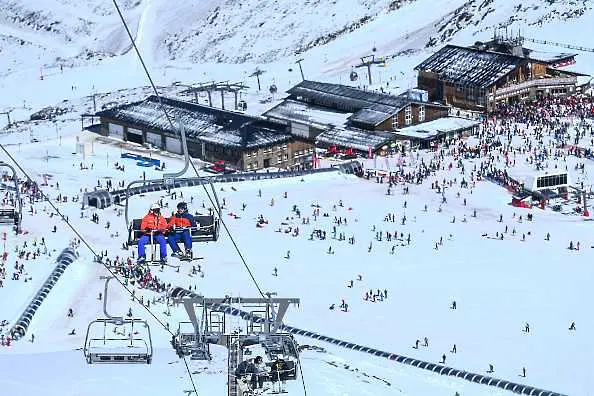 Каталуния отваря ски курортите за празниците