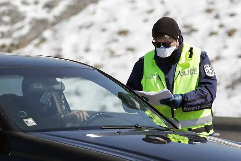МВР обмисля спешни мерки за опазване живота и здравето на пътните полицаи