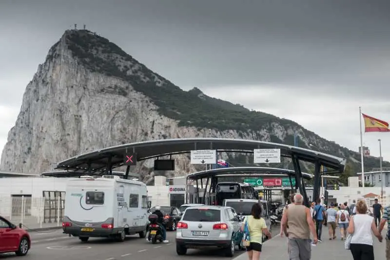 Мадрид и Лондон предвиждат премахването на всяка физическа бариера на Гибралтар