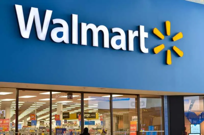 Walmart създава финтех стартъп