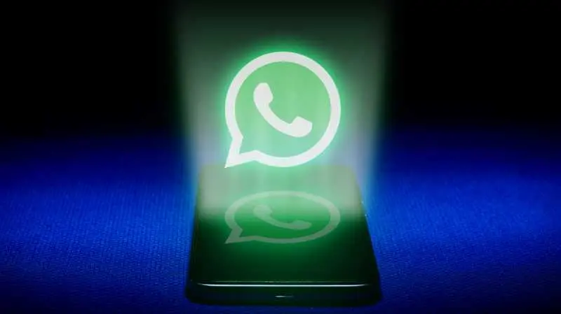 WhatsApp в криза - губи клиенти, губи и позиции