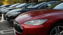 Tesla сваля цените на най-продаваните си модели