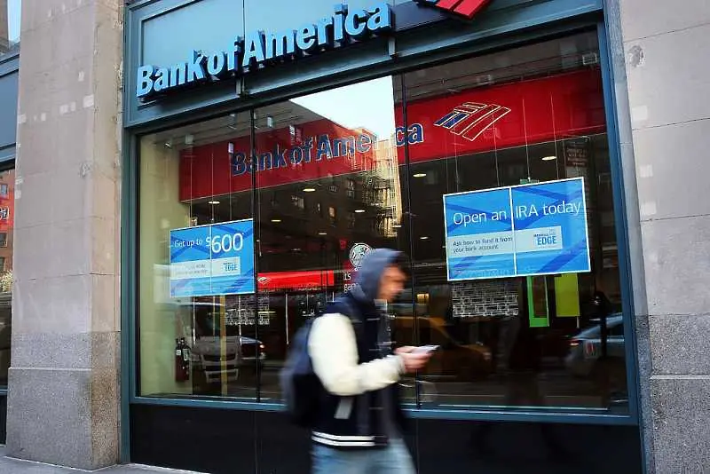 Печалбата на американските банки се е сринала с над една трета през миналата година