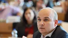 Китай сложи български евродепутат в списъка си с контрасанкции