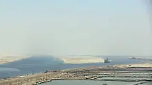 Египет ще изкопае почти 20 000 куб. м пясък, за да отпуши Суецкия канал