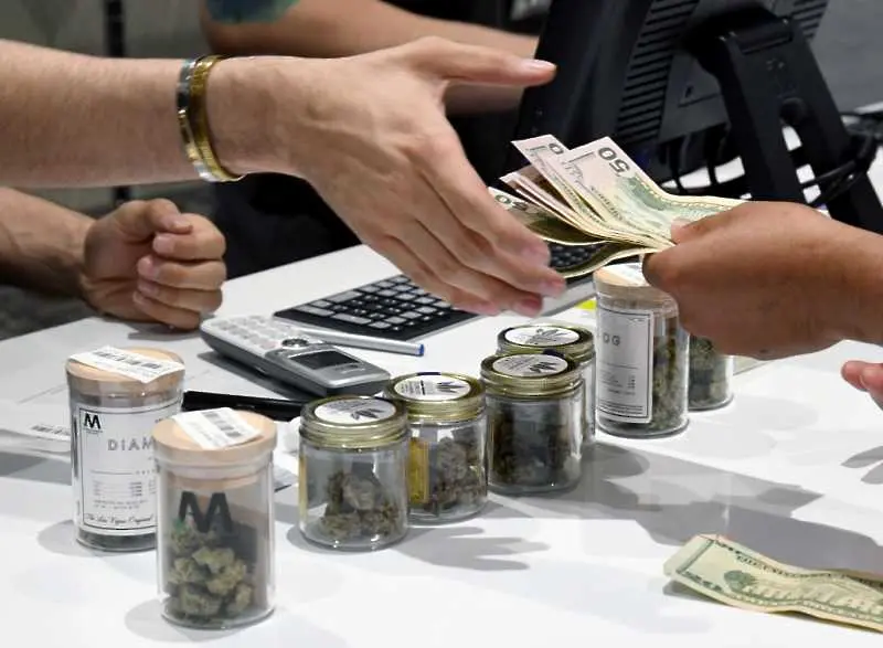 Ню Йорк ще събира повече данък от продажба на марихуана, отколкото от алкохол 