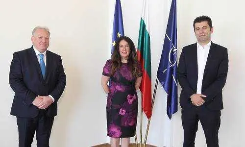 Херо Мустафа се срещна с двама министри от служебния кабинет