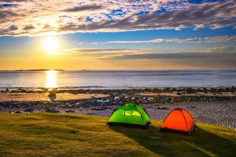 Нови правила за палатки, кемпери или каравани извън къмпингите