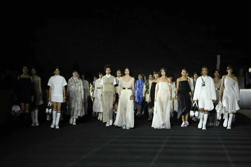 Dior представи нова круизна колекция 