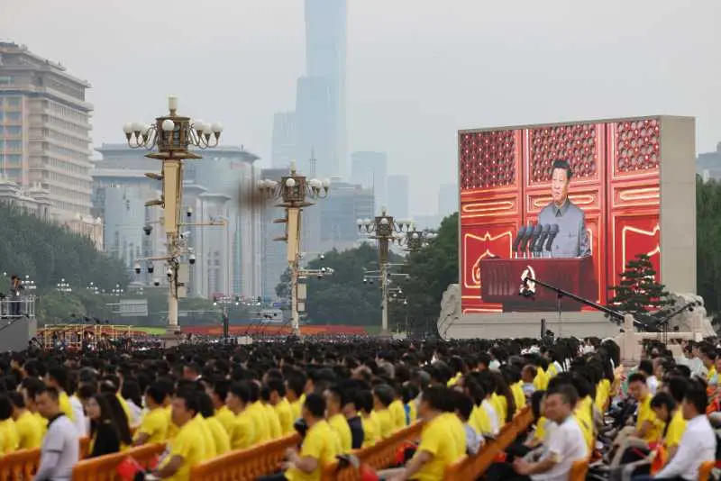 Си Цзинпин: Китайският народ никога няма да позволи да бъде тормозен или угнетяван от чужди сили