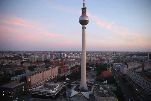 Германия купила от Дубай данни за укрити данъци