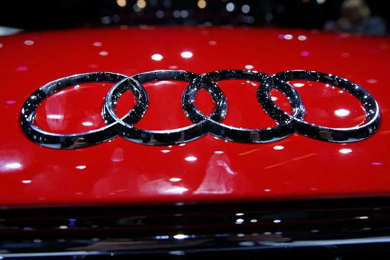 Audi ще спре да произвежда автомобили с двигатели с вътрешно горене