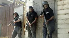 Убиха четирима от предполагаемите нападатели на президента на Хаити, арестуваха други двама