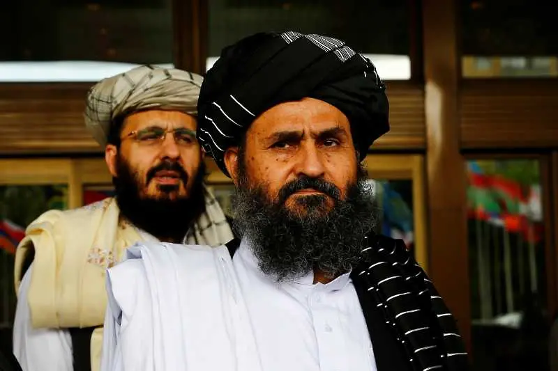 Талибански лидер пристигна в Афганистан за първи път от 20 години