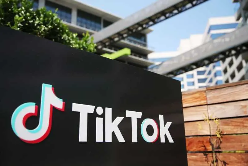 „Файненшъл таймс: Компанията зад TikTok планира листване в Хонконг