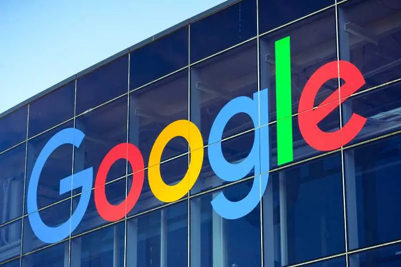 Русия глоби Google с 3 млн. рубли