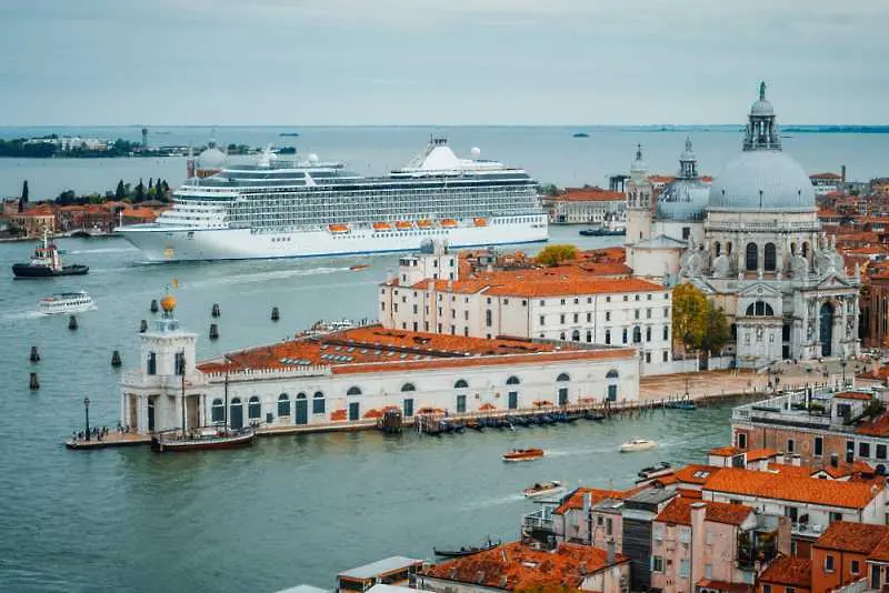 Без круизни кораби в историческия център на Венеция от днес