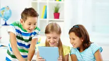 МОН обещава интернет за всички ученици и учители при преминаване към онлайн обучение
