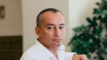 Дипломатът Николай Младенов е вторият българин в досиетата „Пандора“