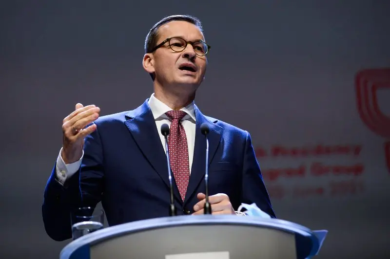 Полша не отстъпва пред лидерите на ЕС по казуса с върховенството на закона