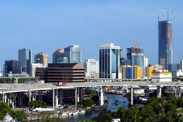 Кметът на Маями има смела мечта - данъците в града да отпаднат