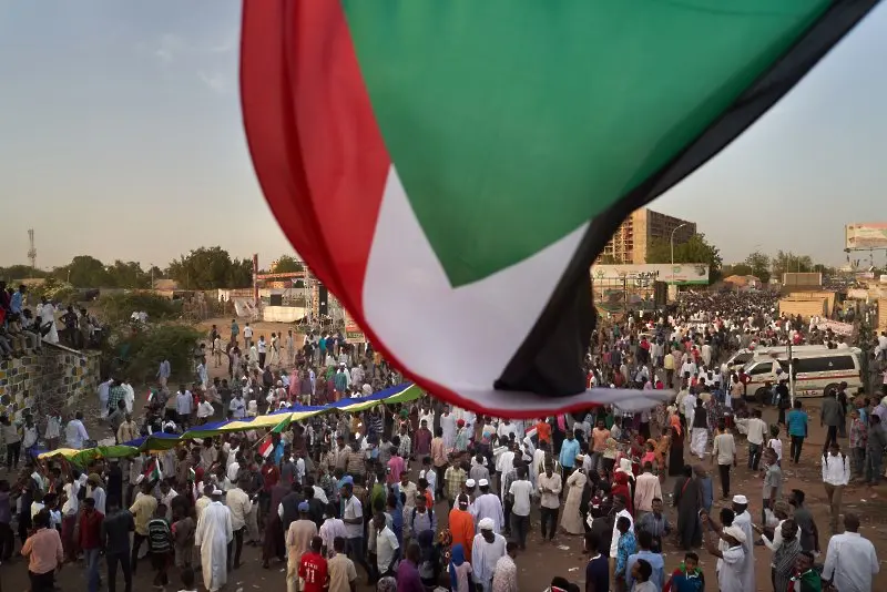 Африканският съюз спира да работи със Судан заради преврата