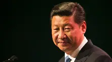 Историческа резолюция нареди Си Дзинпин до Мао Дзедун и Дън Сяопин 