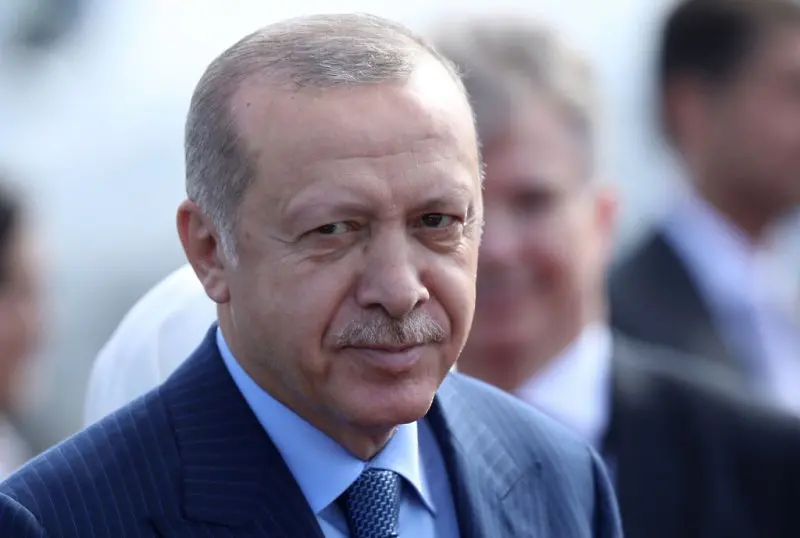 Турската лира отново поевтиня след коментари на Ердоган