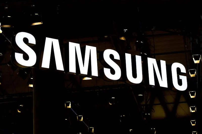 Samsung слива звена и назначава нови шефове