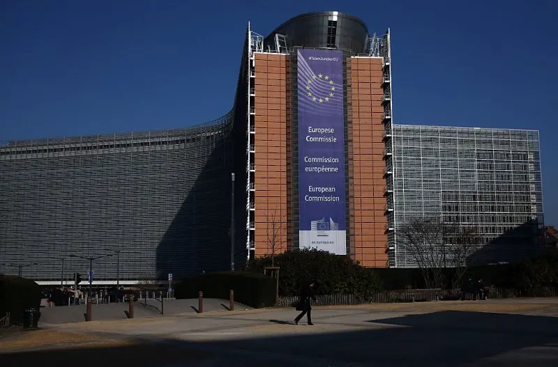 Европейската комисия стартира процедура за лишаване на Полша и Унгария от пари от ЕС