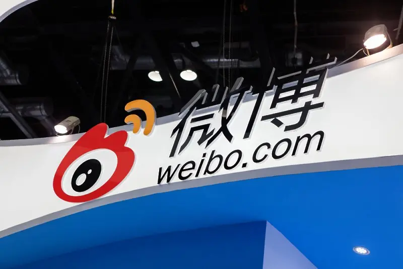 Китайската социална мрежа Weibo разочарова с борсовия си дебют