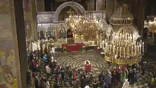 Започна празничната литургия за Бъдни вечер в патриаршеската катедрала Св. Александър Невски