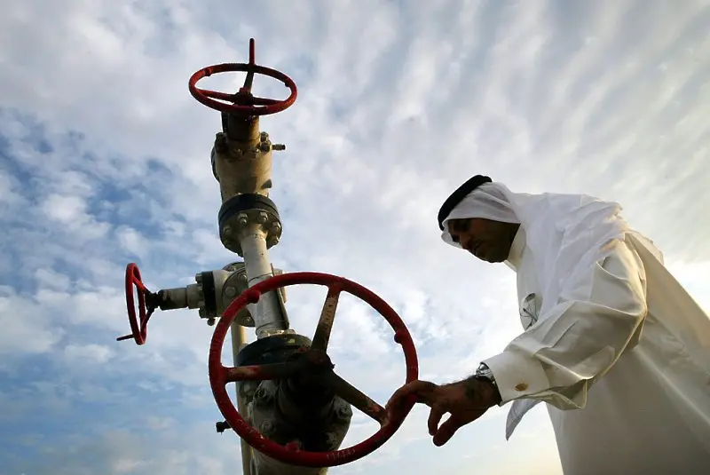 Петролът на ОПЕК премина прага от 85 долара за барел