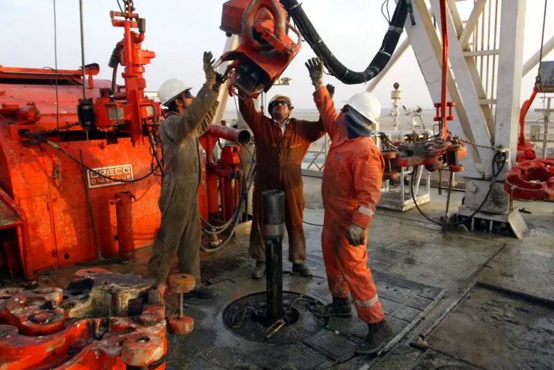 Петролът на ОПЕК се задържа над прага от 88 долара за барел