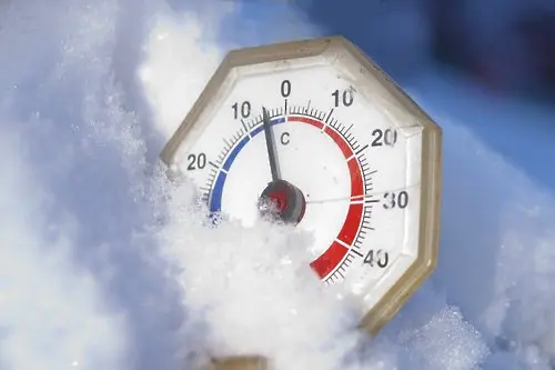 Най-студеният ден от месеца - минус 23 градуса, измерени в Самоков