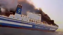 Българи остават в неизвестност след пожара на ферибота в Йонийско море