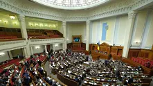 САЩ, Турция и съседите на Украйна да станат гаранти за безопасност, предложи украинската управляваща партия