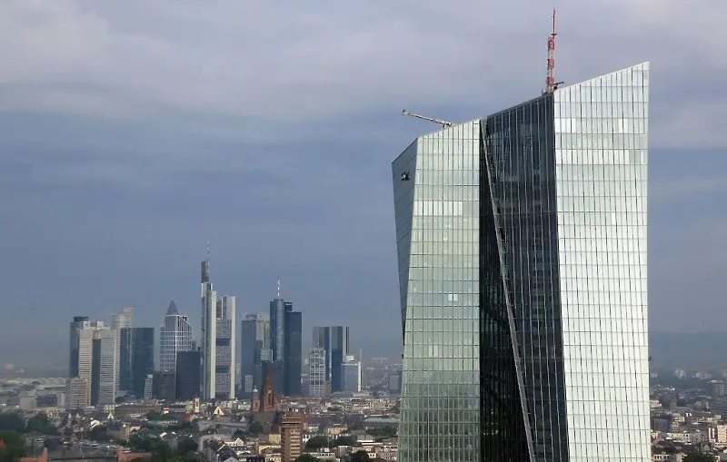 ЕЦБ съветва банките да следят внимателно трансакциите на своите руски и беларуски клиенти