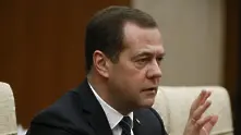 Медведев: Време е да затворим посолствата