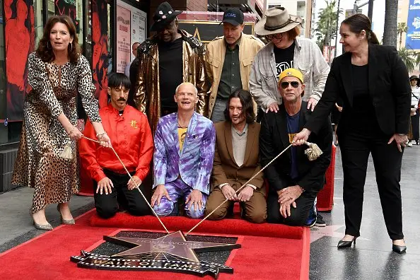 Red Hot Chili Peppers със звезда на Алеята на славата