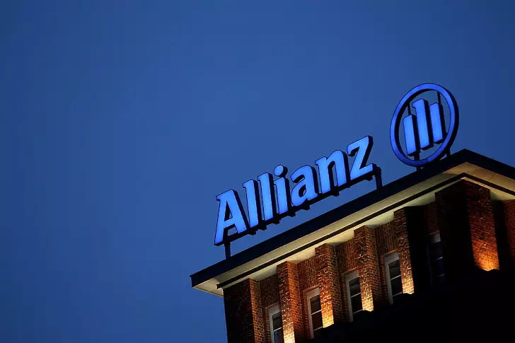 Allianz продава бизнеса си в Русия на Interholding