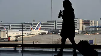Десетки отменени полети заради стачка в Париж