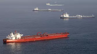 Норвегия забранява вноса на руски петрол по море
