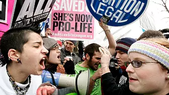 Върховният съд на САЩ отмени правото на аборт на национално ниво