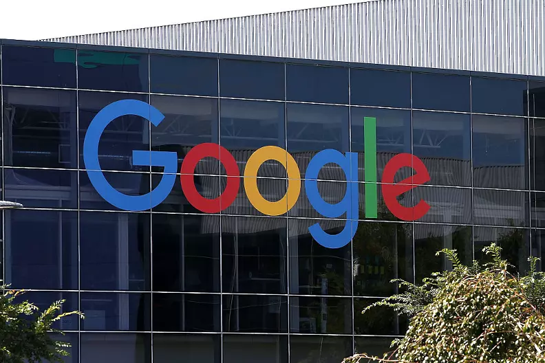 Google обмисля дали да отдели рекламния си бизнес, за да избегне антимонополно дело