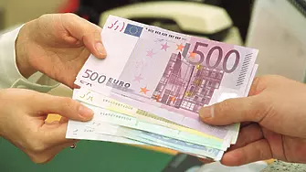 Еврото се разменя за 1,0150 щатски долара
