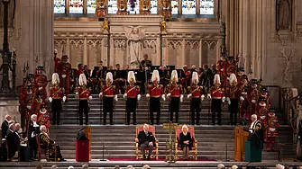 Крал Чарлз Трети за първи път говори в британския парламент в качеството си на монарх