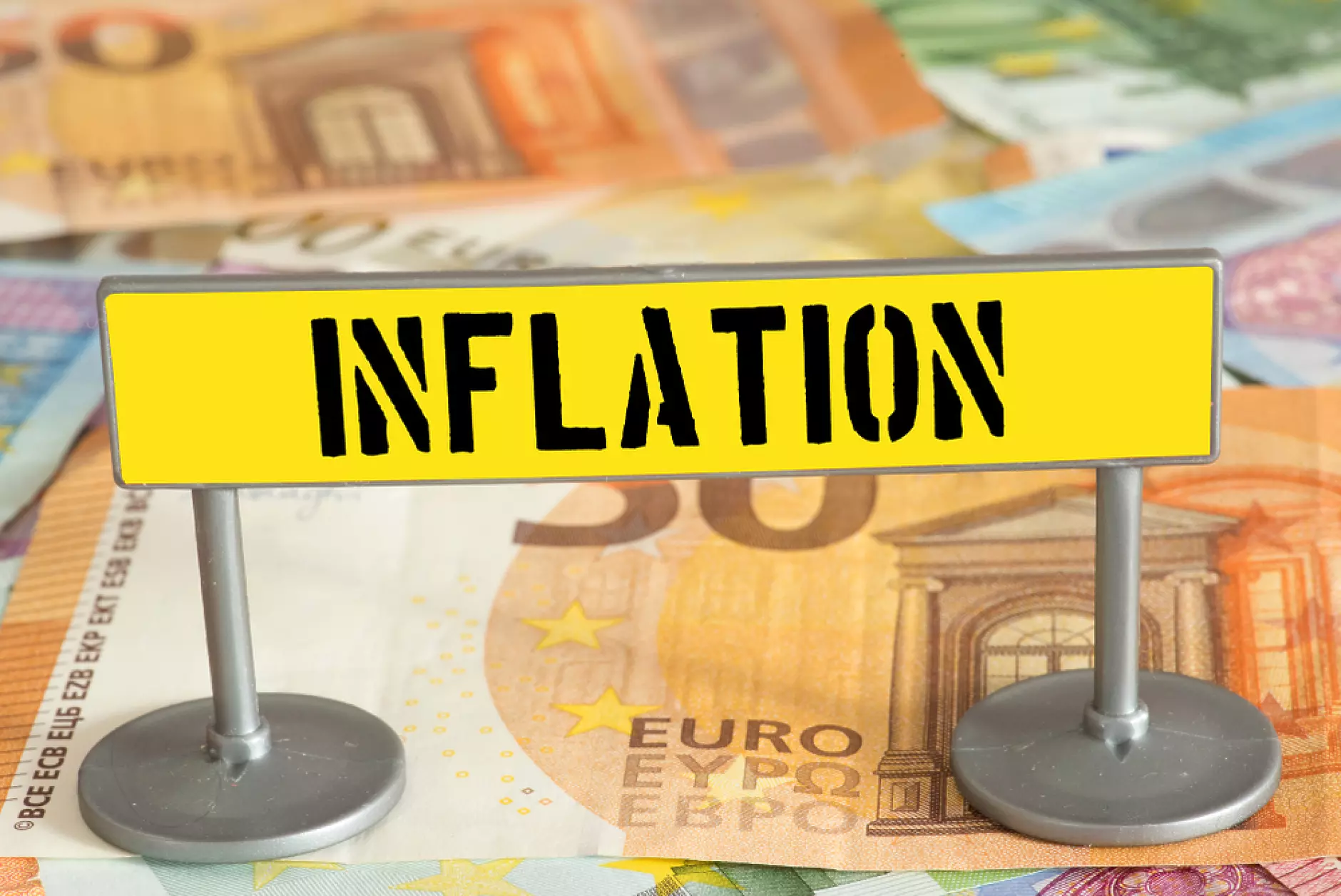 Защо борбата с инфлацията в Европа няма да е лесна 
