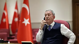 Турският военен министър и Шойгу обсъдиха по телефона действията в Сирия и зърнената сделка